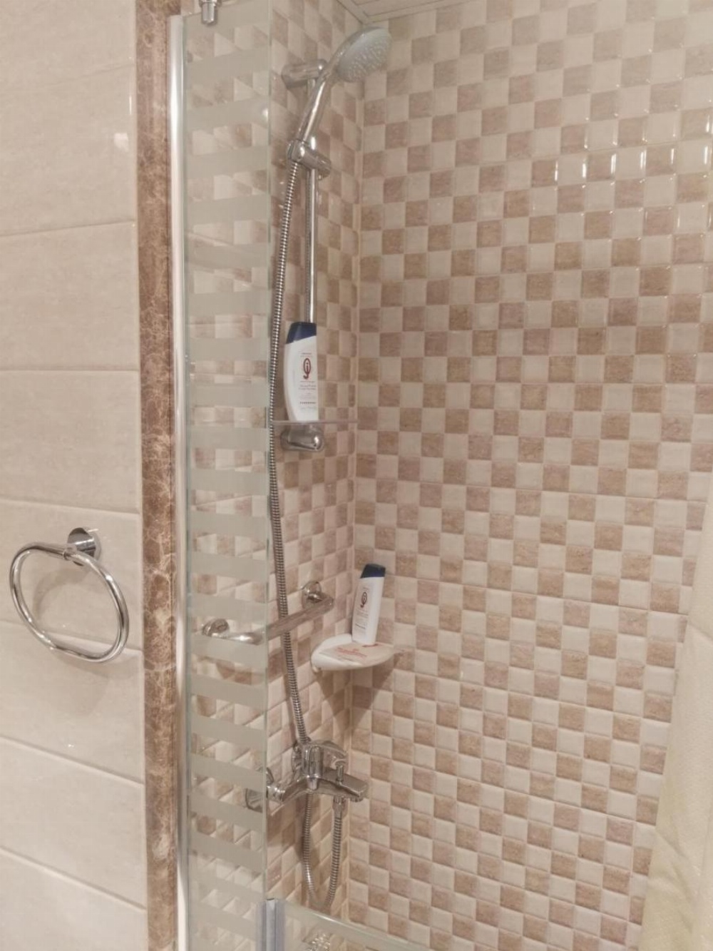 Anwar Al Aseel Hotel